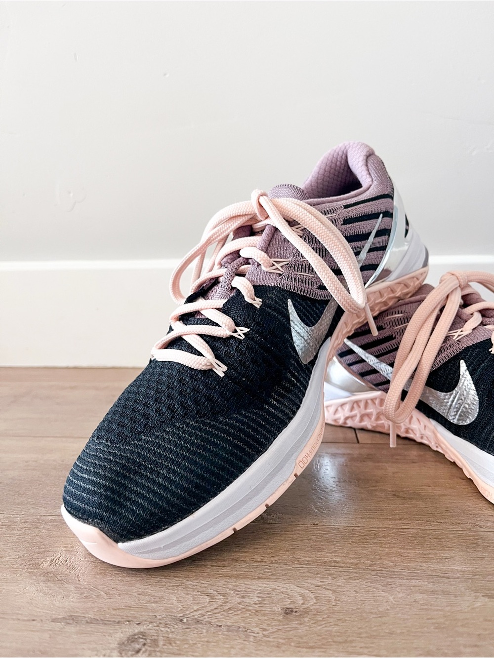 Nike Women's Metcon DSX Flyknit 2 Chrome Blush Training Shoes Size 9